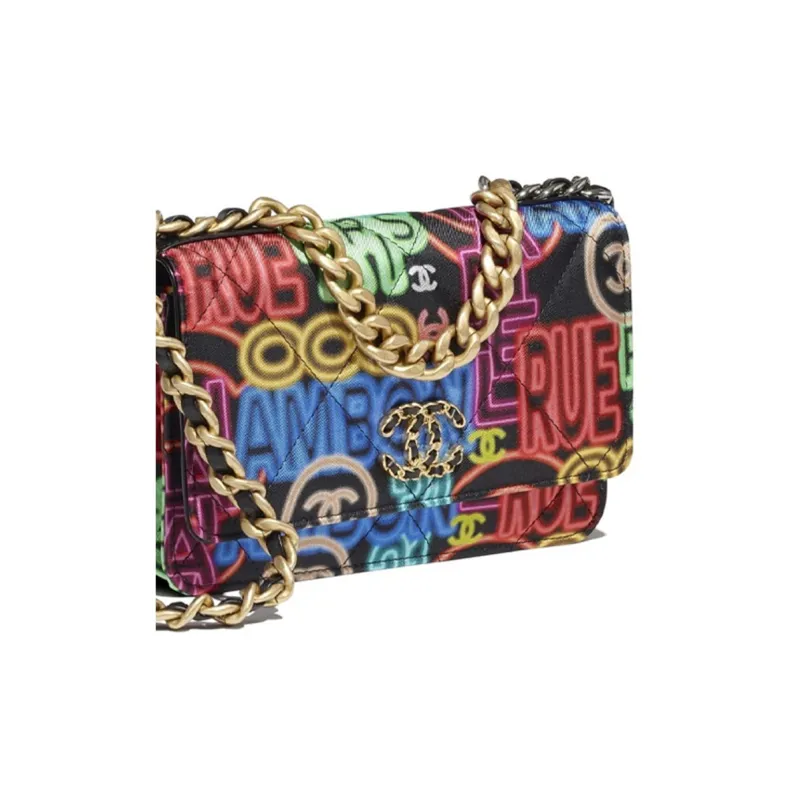 CHANEL 19BagWOC Gold Tone Lock Handbag, Shoulder Bag, Crossbody Bag Women's Black-4