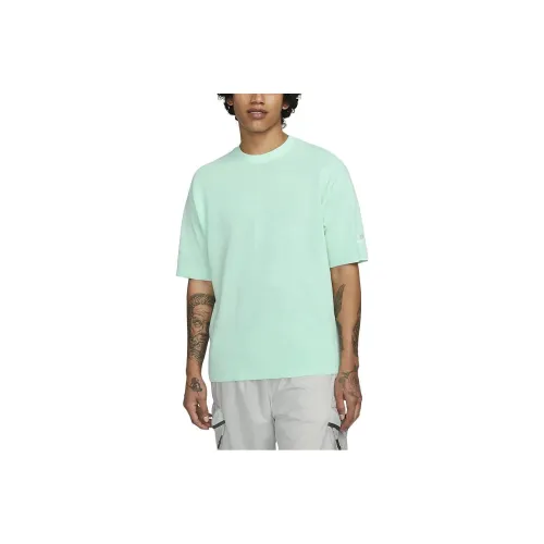 Nike SPORTSWEAR TECH PACK T-Shirts Men Teal