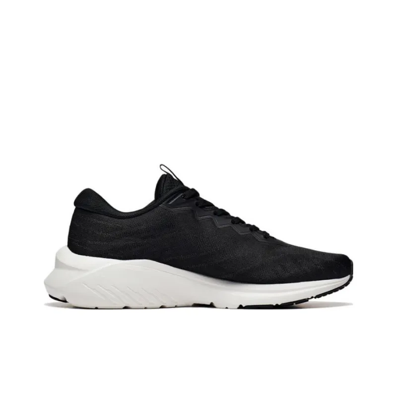 LiNing YunQue Anti Slip And Wear Resistant Breathable Low Top Running Shoes Women's Black-1