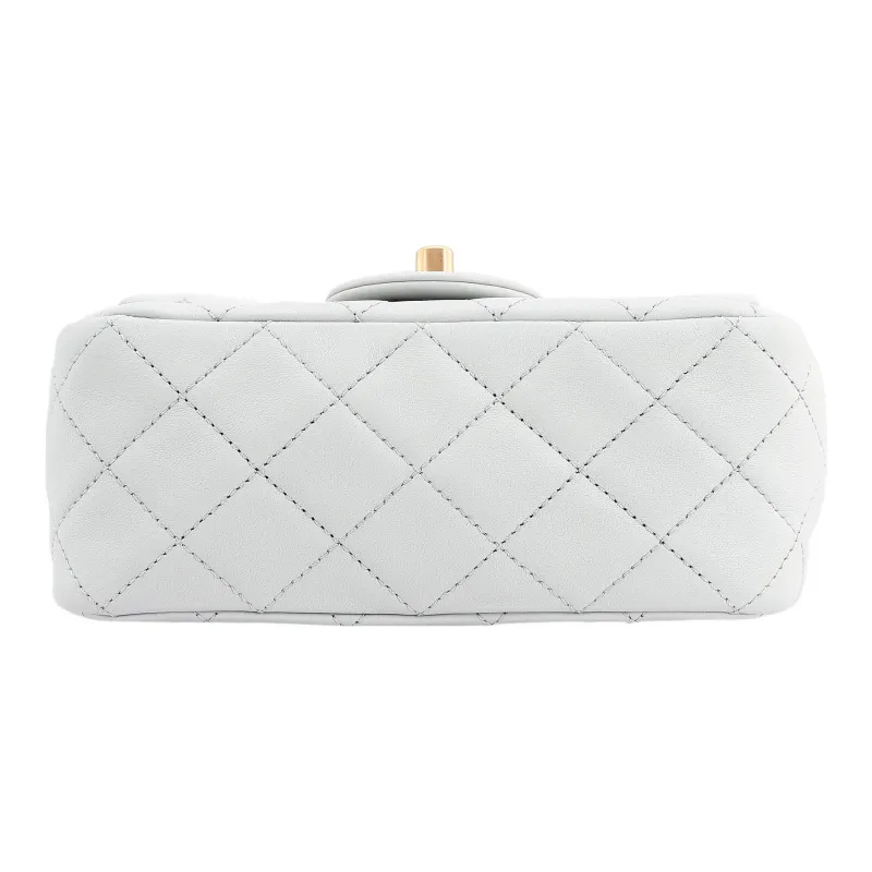 CHANEL 22K Autumn And Winter Sheepskin Pochette Crossbody Bag, Shoulder Bag Women's Gray Green-2