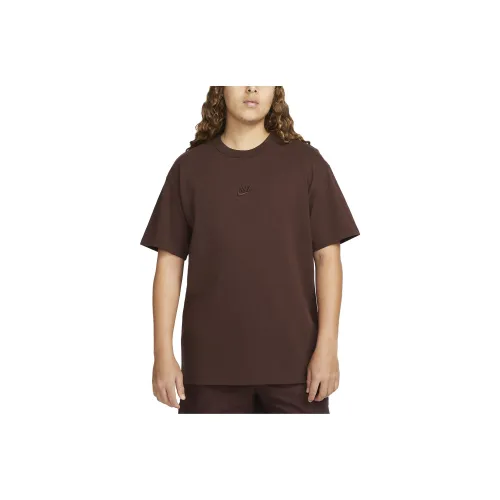 Nike Sportswear Premium Essentials Tee 