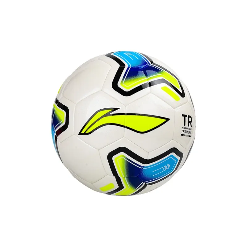 LINING Soccer-4