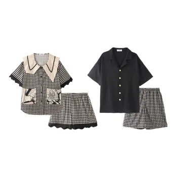 Chun Xi Unisex Pajama Sets