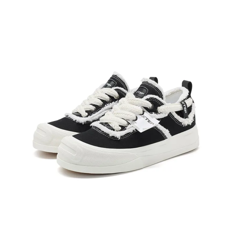 XTEP Anti Slip Wear Resistant Low Top Skateboard Shoes Women's Black White-2