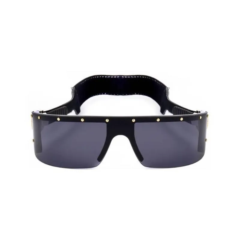 MOSCHINO Sunglasses Women's Black-1