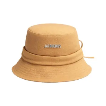 Jacquemus Le Bob Gadjo