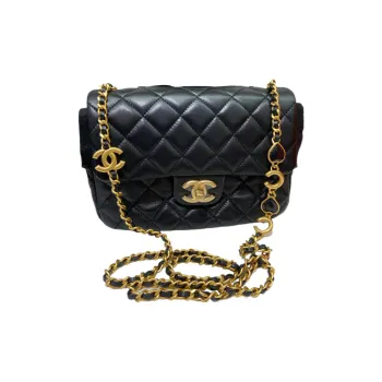 CHANEL 22K Autumn And Winter Lambskin Flap Crossbody Bag Shoulder Bag Small Size Women's Black