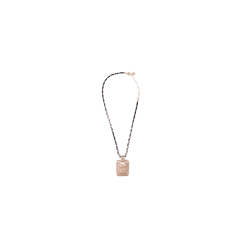 CHANEL Necklaces Unisex Gold-1