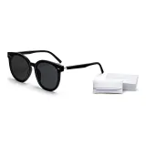 One-Piece Pin Black Frame with Gray Lens