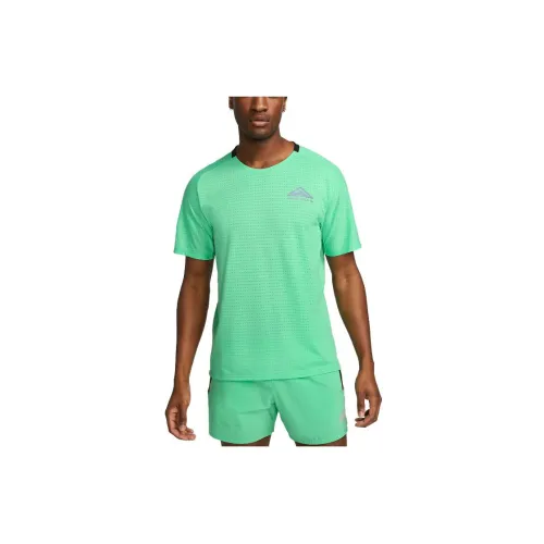 Nike T-Shirts Men Neon Green