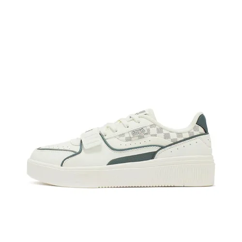 361° Anti Slip Wear Resistant Low Top Skateboard Shoes Women's White Black Green