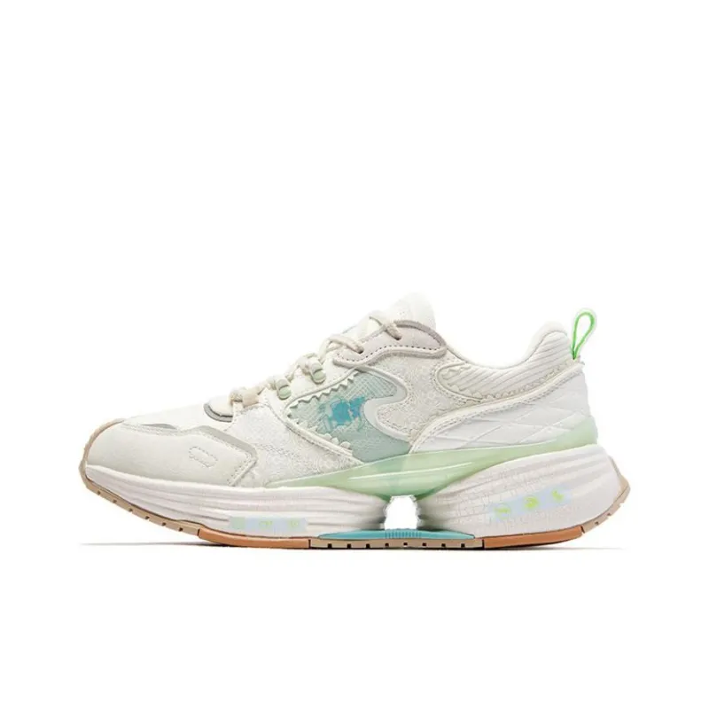 SHANXILISHIBOWUGUAN x QIAODAN Shaanbo Anti Slip Wear Resistant Low Top Running Shoes Women's White Green-0