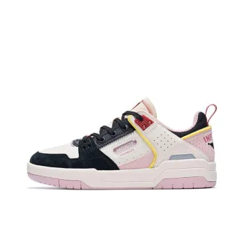 QIAODAN Non slip Lightweight Low Top Skateboard Shoes Women's Black White Pink
