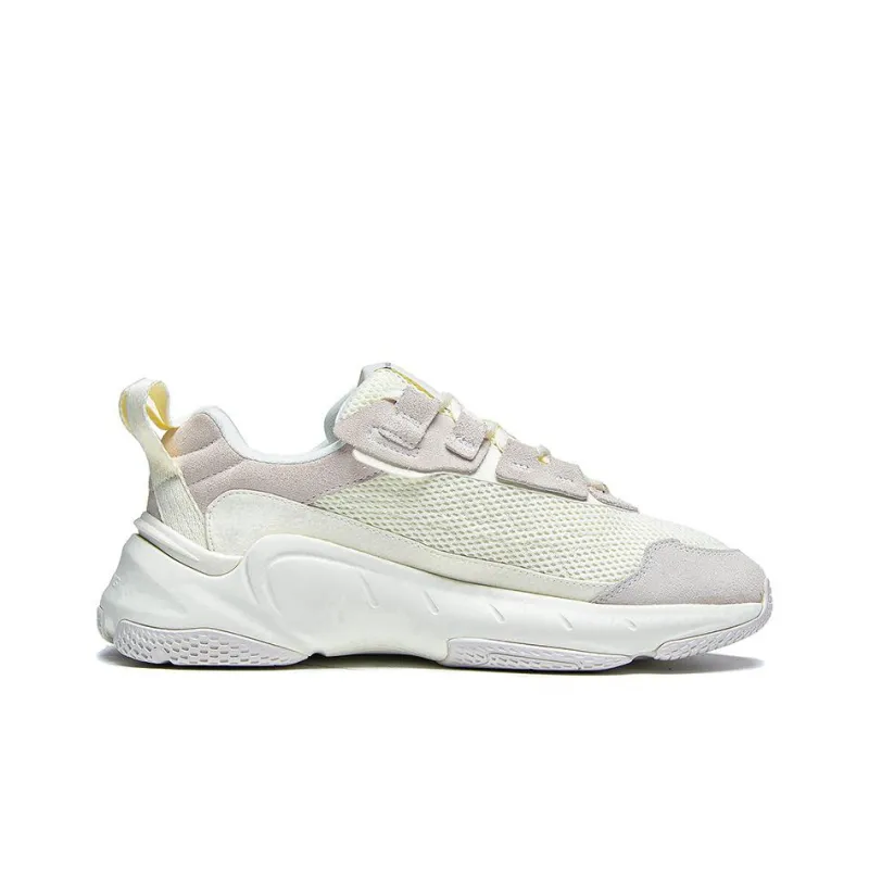LiNing Nebula 2K Anti Slip Wear Resistant Low Top Sports Casual Shoes Women's Ecru-1