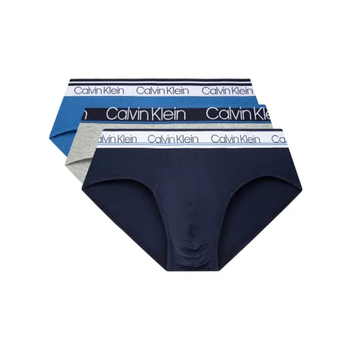 Мужская черная шапка calvin klein