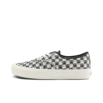 Vans Classic Checkerboard Slip On Shoe 'Black White'