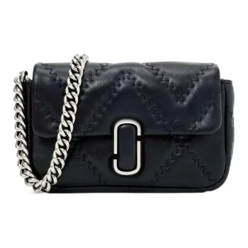 MARC JACOBS Logo Plaque Quilted Shoulder Bag