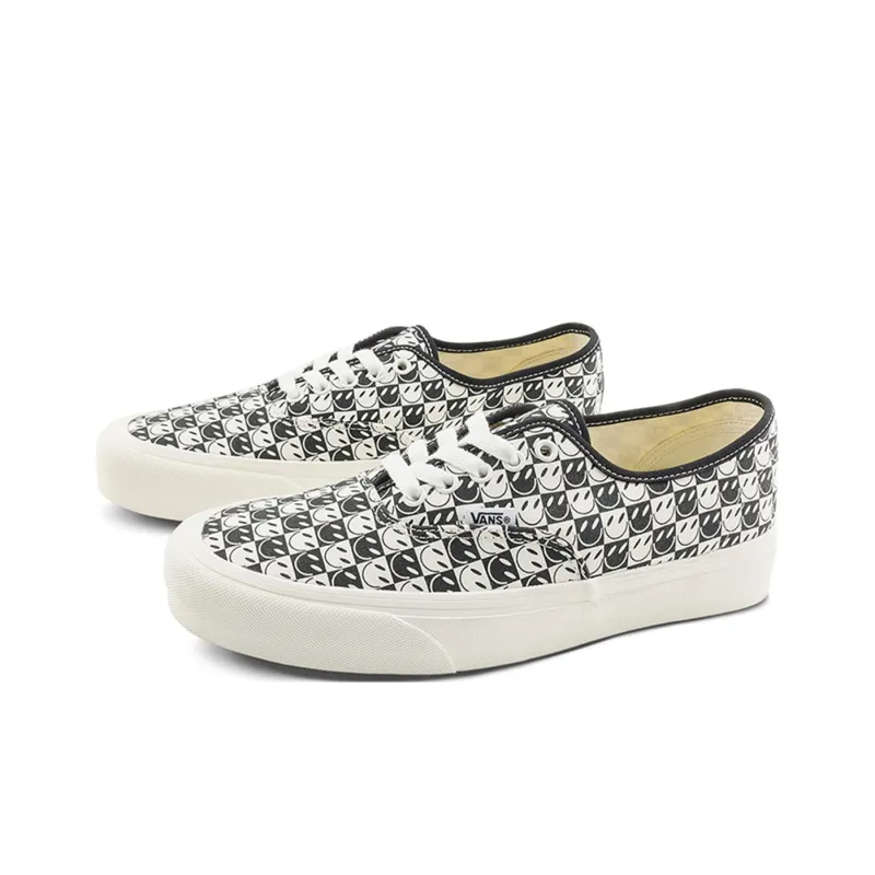 Vans Classic Checkerboard Slip On Shoe 'Black White'-1