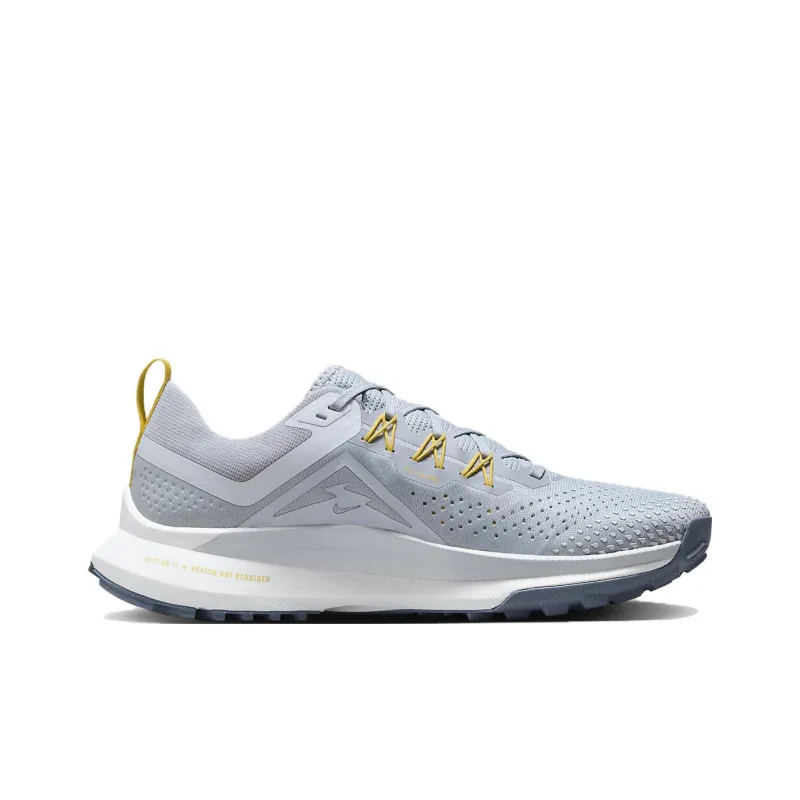 Nike React Pegasus Trail 4 'Wolf Grey Saturn Gold'-1