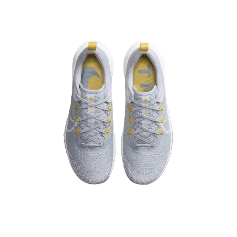 Nike React Pegasus Trail 4 'Wolf Grey Saturn Gold'-3