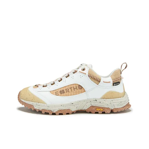 KOLON SPORT Move Earth Slip Resistant Water Resistant Coverage Low Top Trekking Shoes Unisex Beige Yellow
