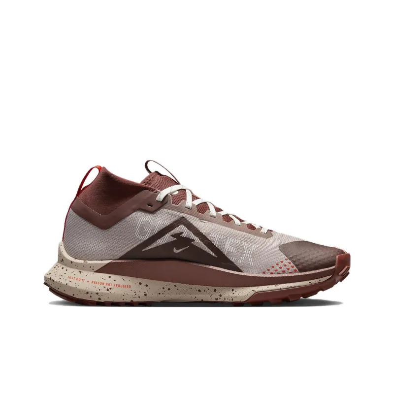 Nike React Pegasus Trail 4 Gore Tex Diffused Taupe Dark Pony Sail Picante Red-1