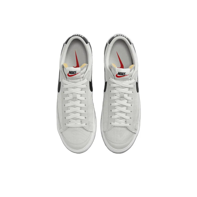 Nike Blazer Low 77 Se 'Light Bone'-3