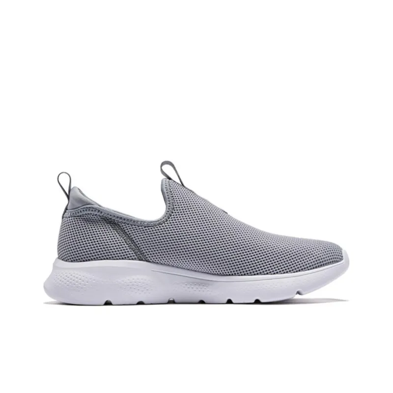 QIAODAN Breathable And Resilient Low Top Running Shoes Men's Gray White-1