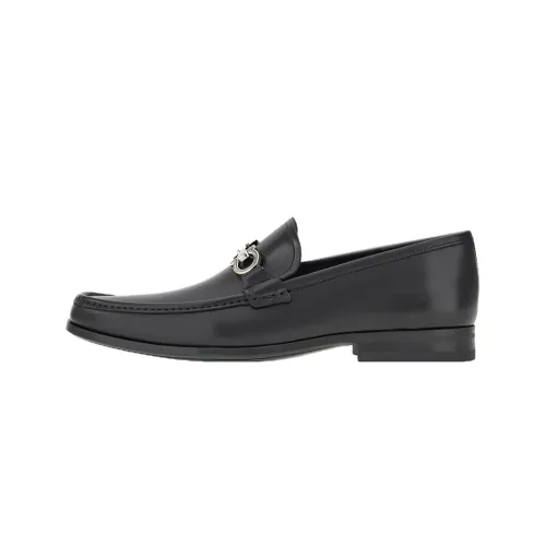 Ferragamo Gancini Low-Top Leather Shoes Black Male
