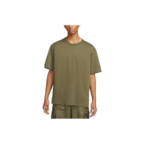 Nike SPORTSWEAR TECH PACK T-Shirts Men Camel