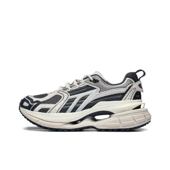 LiNing Comet 5 Anti Slip Wear Resistant Low Top Sports Casual Shoes Women's Black Gray
