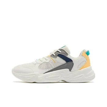 QIAODAN Non slip Wear resistant Shock Absorption Low Top Sports Casual Shoes Men's White Orange