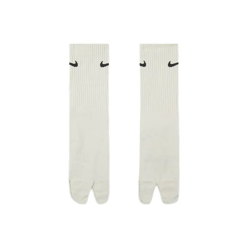Nike Unisex Mid-Calf Socks-1