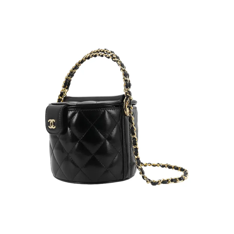 CHANEL 23C Early Spring Lambskin Picnic Bag, Bucket Bag, Shoulder Bag, Crossbody Bag Regular Women's Black-3