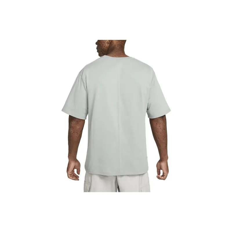 Nike SPORTSWEAR TECH PACK T-Shirts Men Mica Green-1