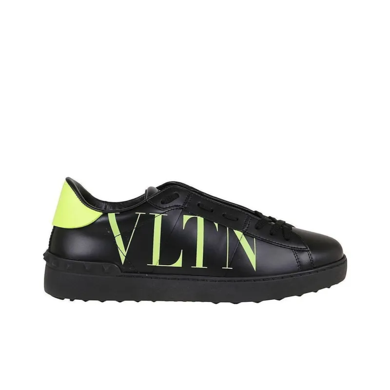 Valentino Low Top Stylish Skateboarding Shoes Men's Black-1