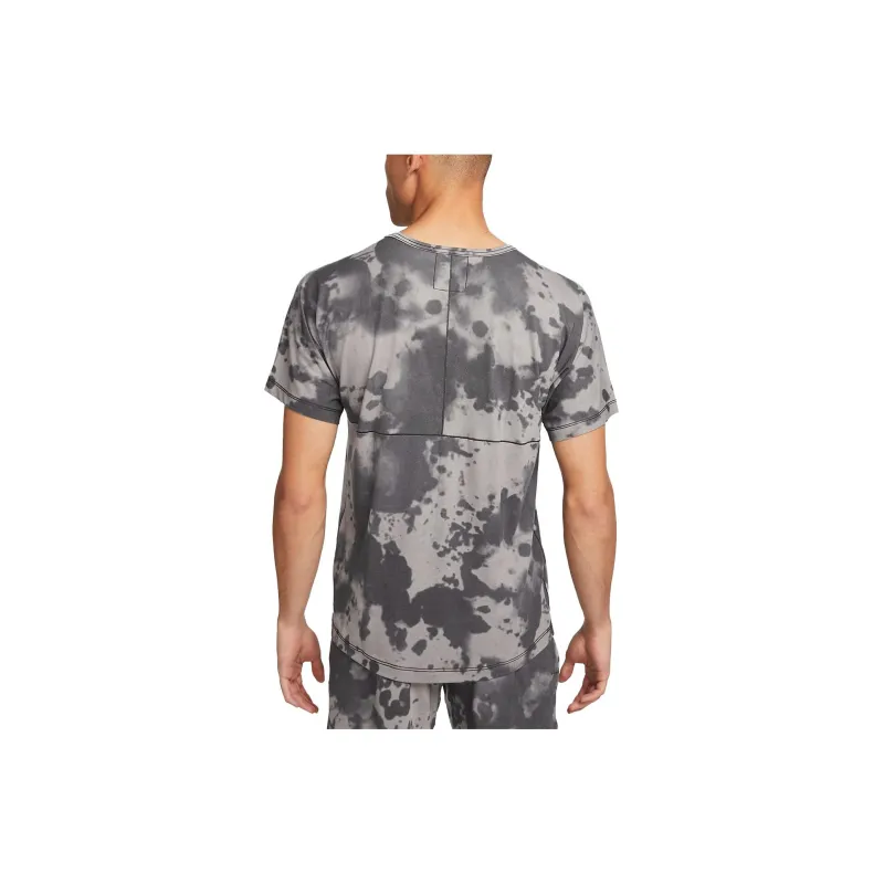 Nike Dri-FIT Men's Allover Print Short-Sleeve Yoga Top-1