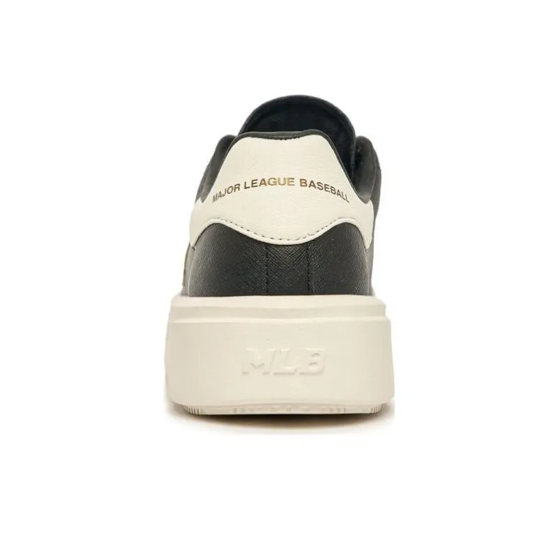 MLB Chunky Classic Yankees Anti Slip Wear Resistant Low Top Skateboard Shoes Unisex Black White-3