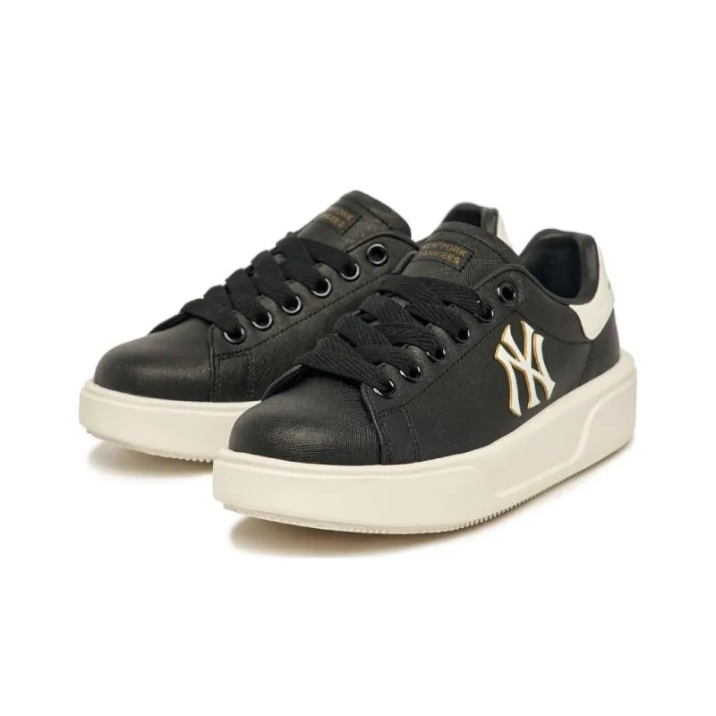 MLB Chunky Classic Yankees Anti Slip Wear Resistant Low Top Skateboard Shoes Unisex Black White-2