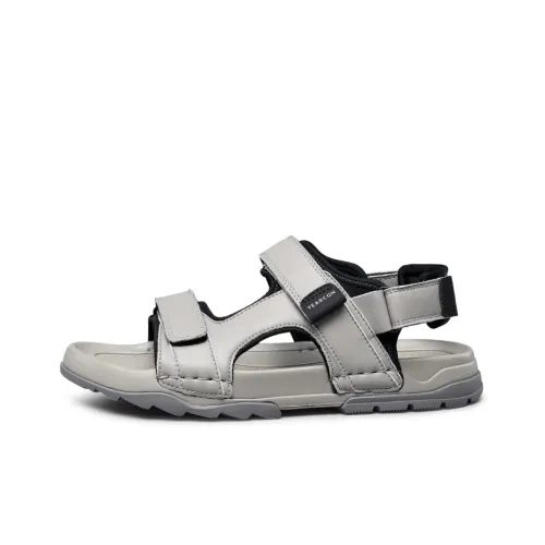 YEARCON Beach Sandals Men