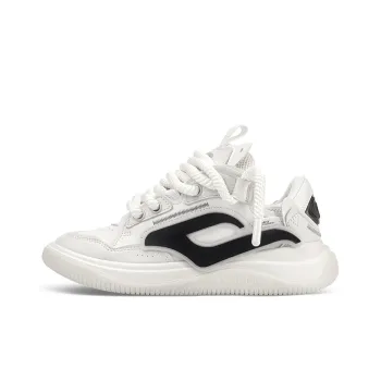 Daisy Fellowes Rocket 001 Stylish Skateboarding Shoes Unisex Chanel Inspired White
