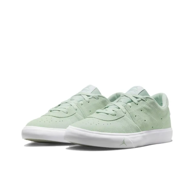 Jordan Series Pistachio Frost White Women's-2
