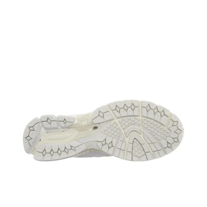 New Balance 1906D Protection Pack White-4