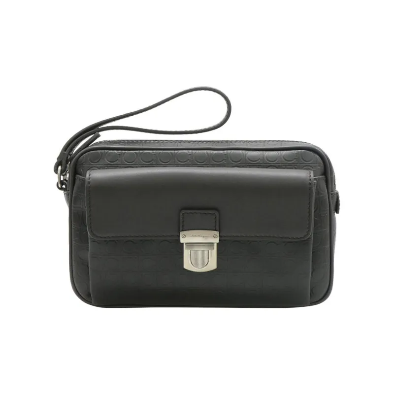 FERRAGAMO Leather Clutch Regular Women's Black-0