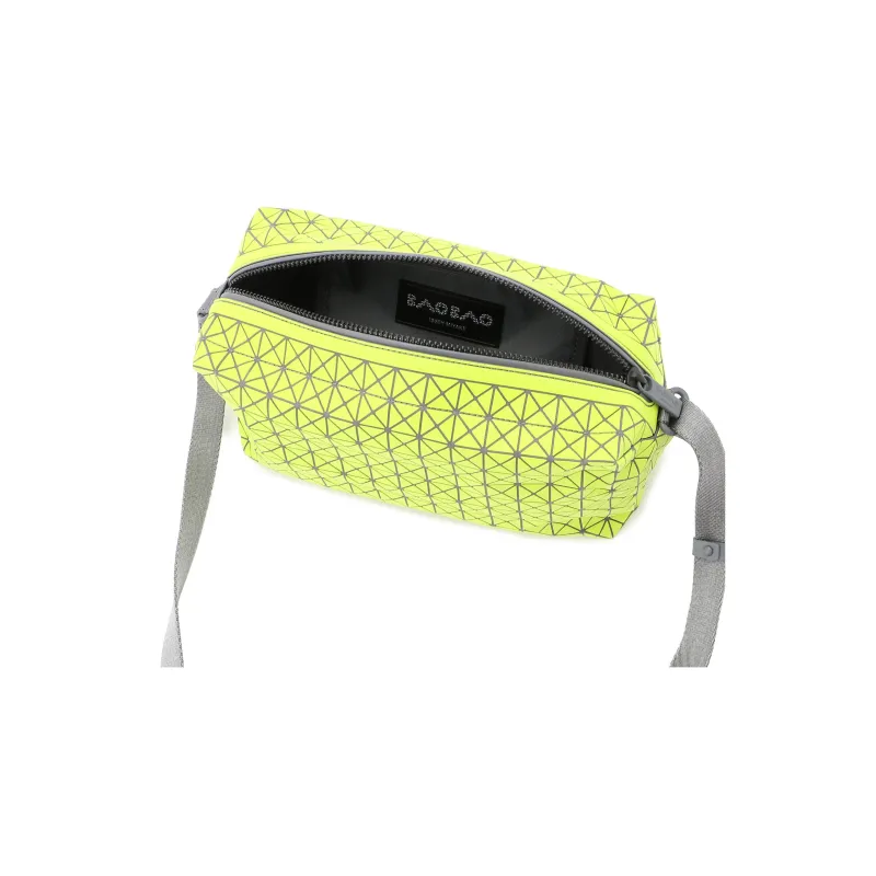 ISSEY MIYAKE Saddle Polyurethane Shoulder Bag Crossbody Bag Regular Unisex Pistachio Green-3