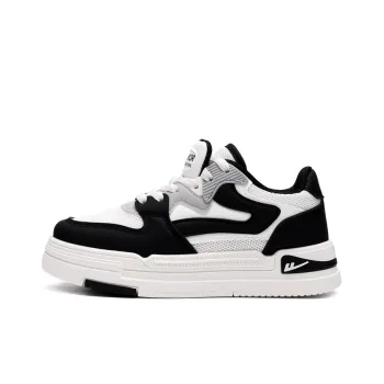 Warrior Low Top Skateboard Shoes Unisex Black White