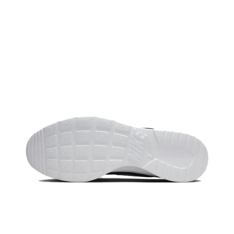 Nike Tanjun FlyEase 'Black'-5
