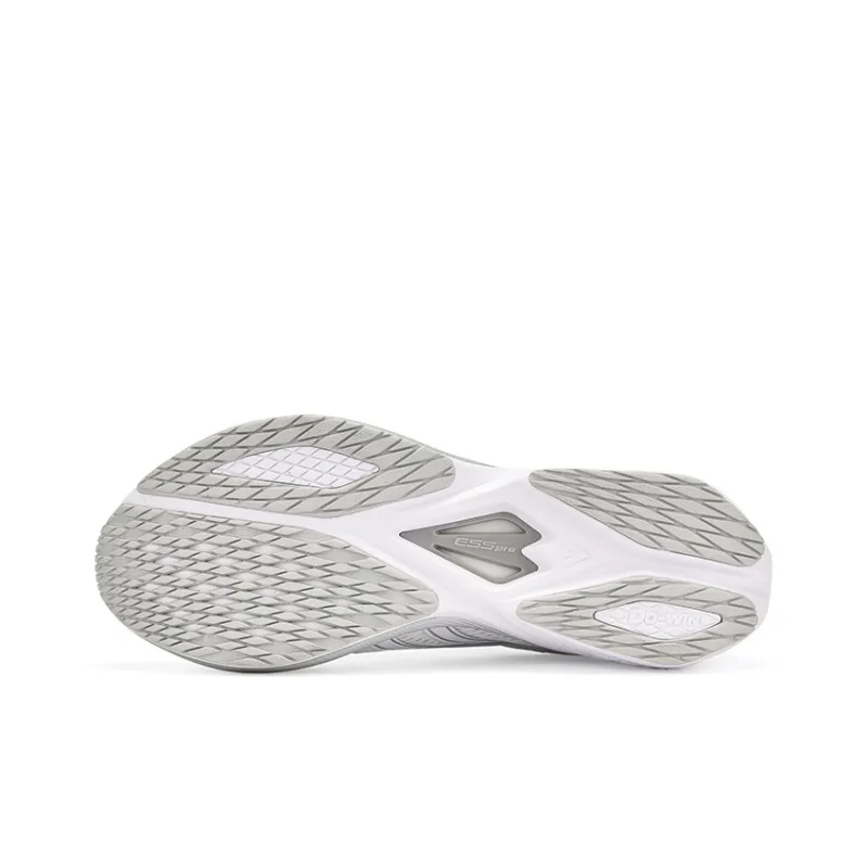 DO WIN Three Generations Of God Of War Low Top Running Shoes Unisex White Silver-3