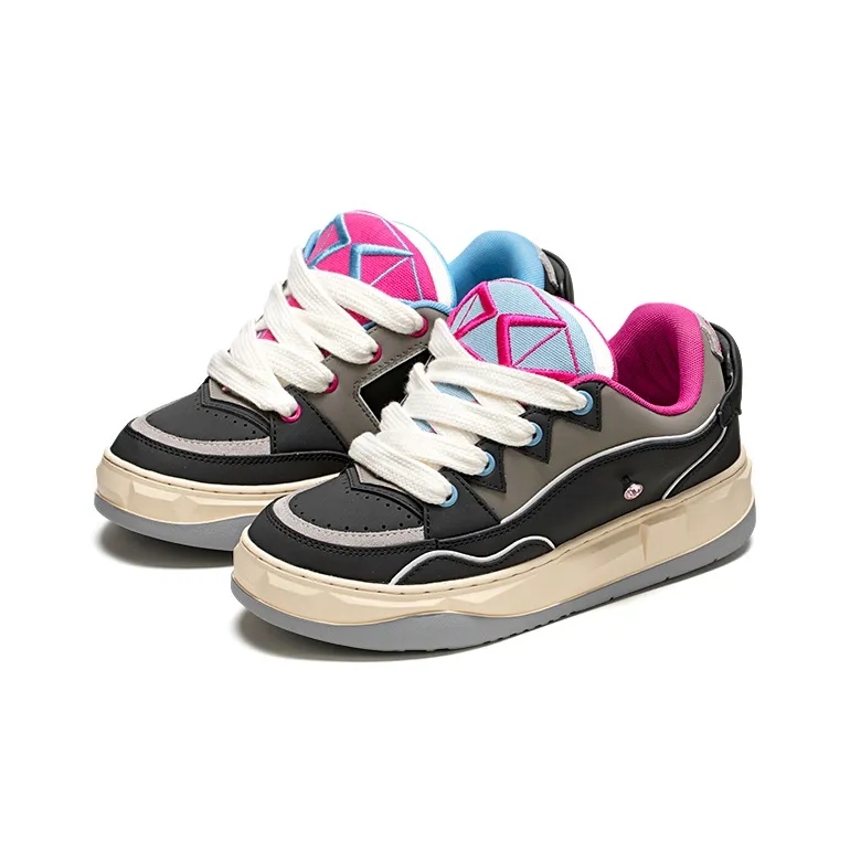 Ruby Scott Skateboard Shoes Unisex Low Top Black/Pink-5
