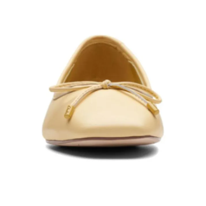 Clarks Casual Single Shoes Women's Yellow-2